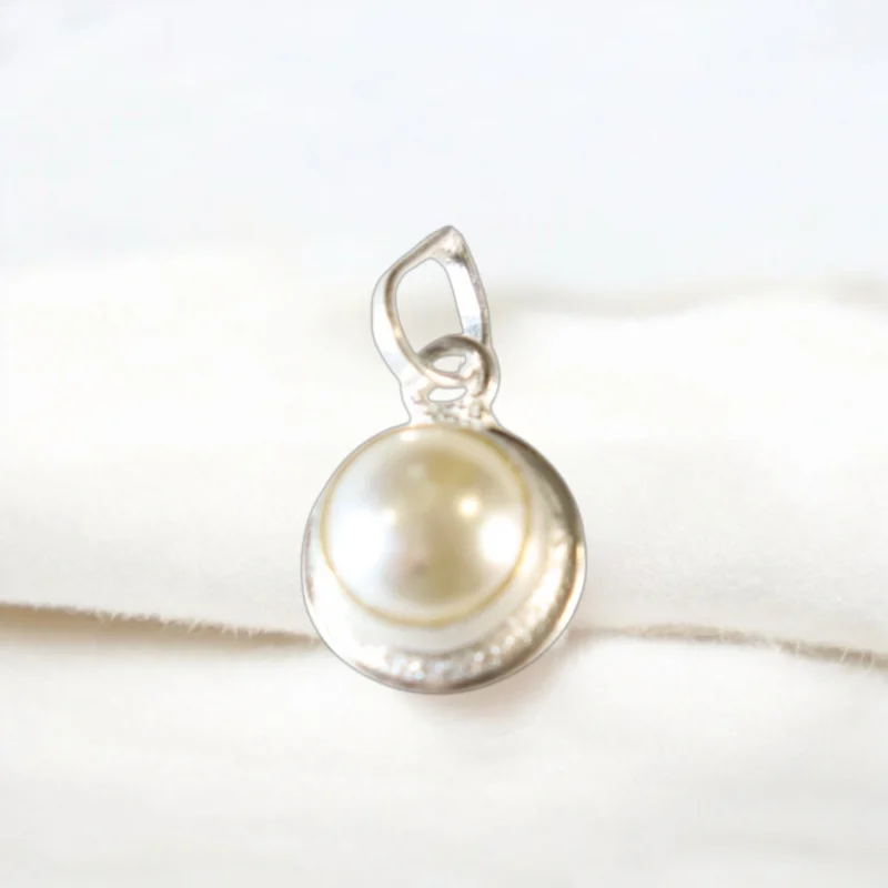 Pearl( Moti) Pendent
