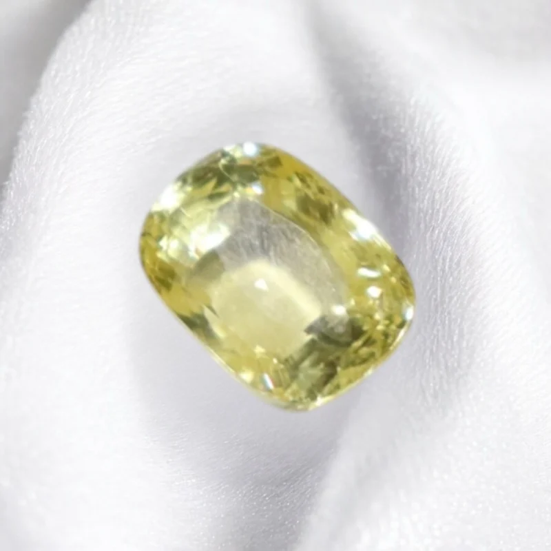 Yellow Sapphire (Pukhraj)-Selone