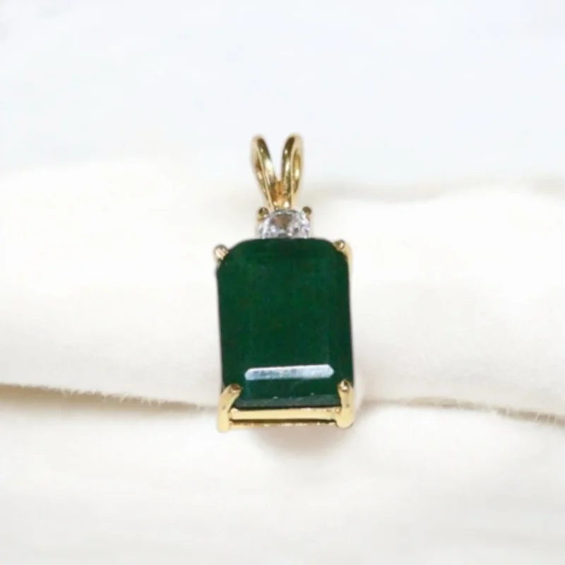 Natural Emerald Pendent