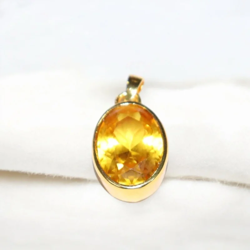 Yellow Sapphire Pendent